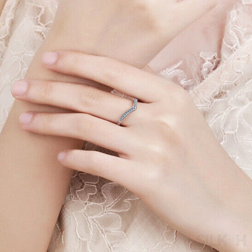 V-shaped Moissanite 925 Sterling Silver Curved Wedding Band